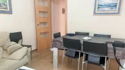 Piso en Alquiler en Centro para Profesores - Cerca de la Playa
