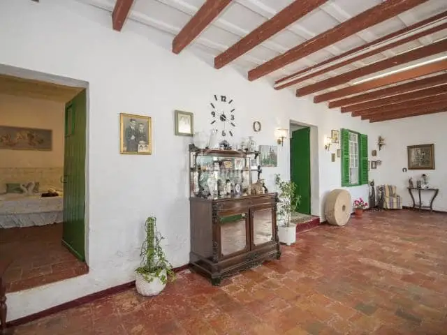 Finca Rustica con Edificaciones Historicas en Menorca