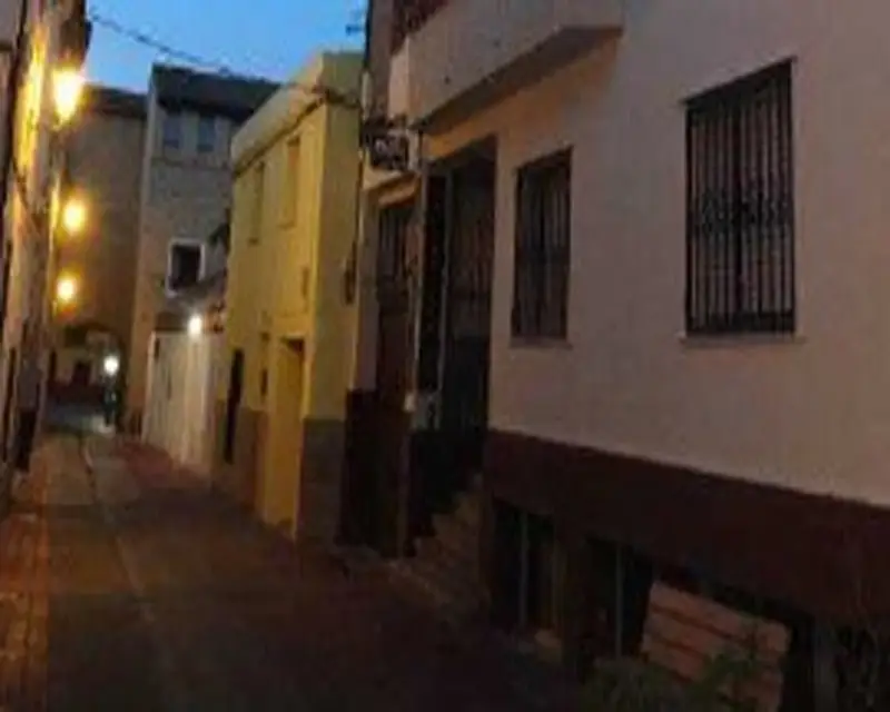 Local en Venta Puebla de Alfinden 282m2