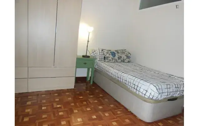 Apartamento 5 Dormitorios Alcalá de Henares Estudiantes