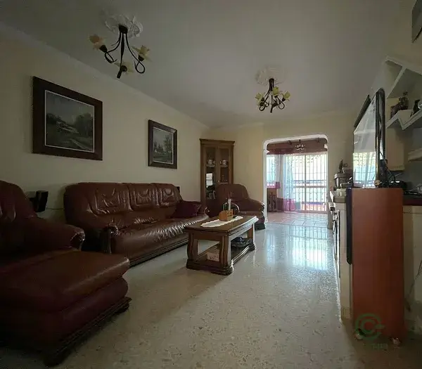 Casa en Los Barrios 3 Dormitorios con Patio y Garaje