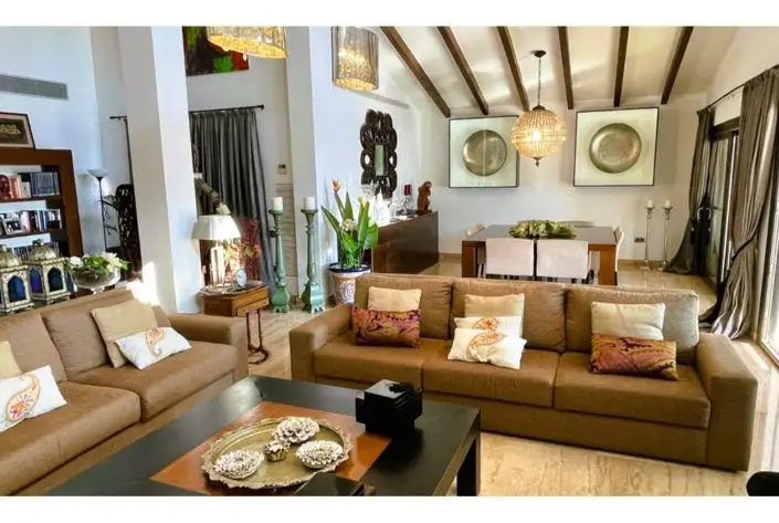 Villa 5 Dormitorios en Venta El Valle Golf Resort