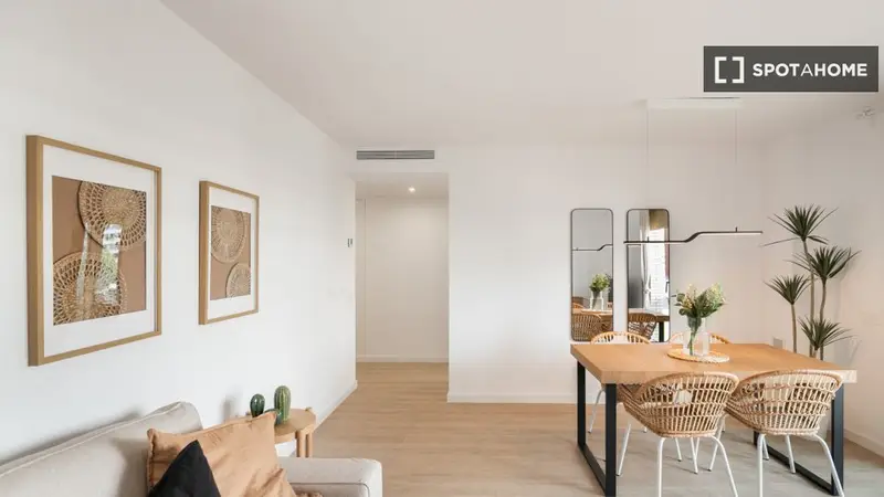 Apartamento Moderno Frente al Canal Maritimo de Badalona