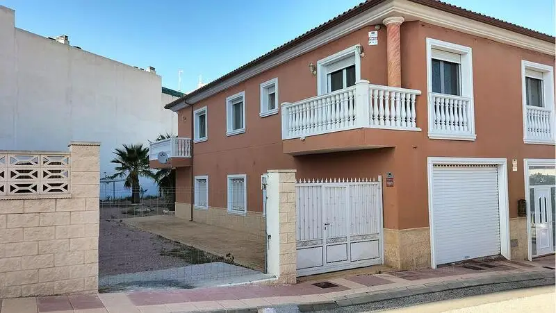 Adosado 3 Dormitorios Sax Alicante Gran Parcela