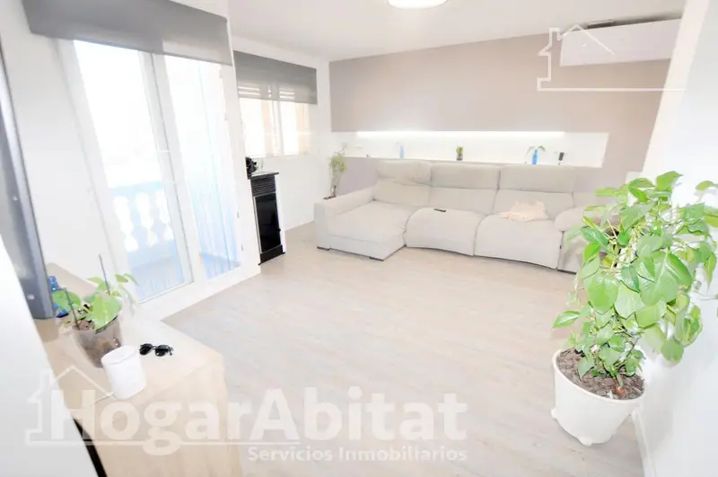 Ático Reformado en Riba roja de Túria con Terraza y Balcón