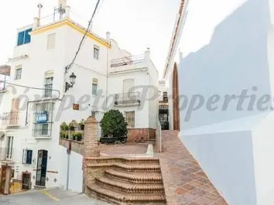 Casa en Cómpeta 3 Dormitorios 1 Baño Terraza Vistas al Mar