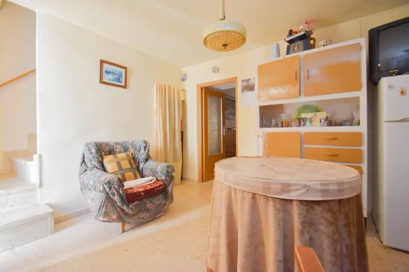 Venta Casa 4 habitaciones Colomera RR7001GU