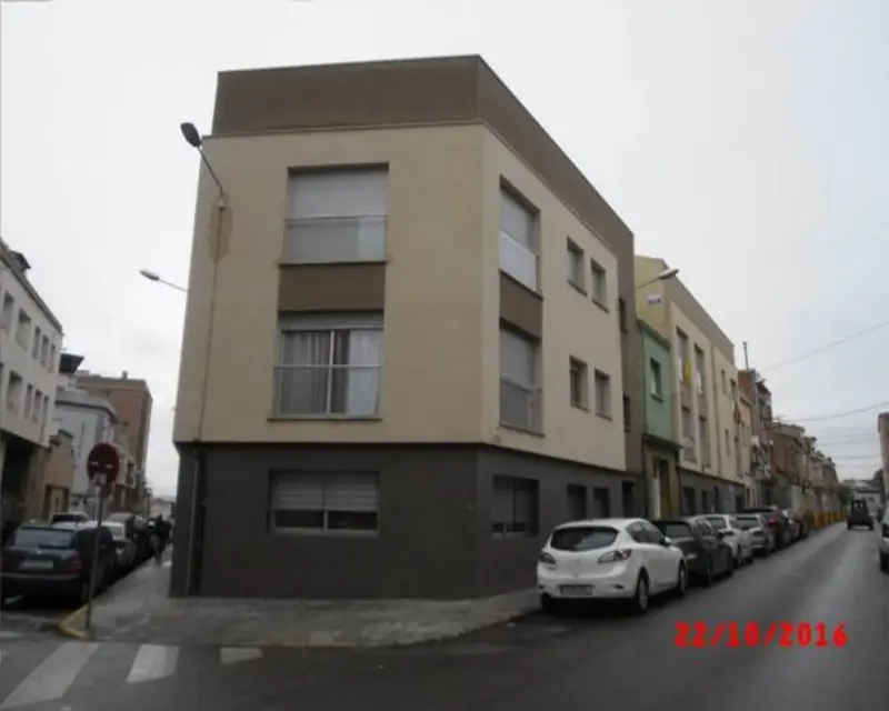 Garaje en Venta en Sabadell Calle Ustrell