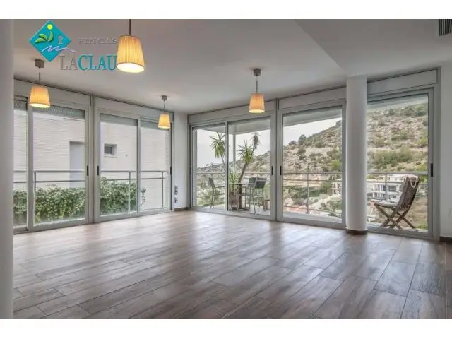 Chalet Moderno 5 Dormitorios Piscina Sitges