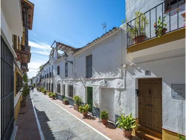 Adosado de 6 Dormitorios en venta Marbella, España