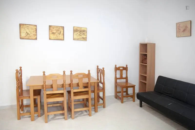 Habitaci
ón Cerca Universidad C



ádiz Estudiantes