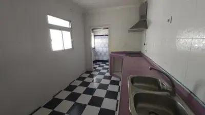 Piso en Venta 3 Dormitorios La Linea de la Concepcion