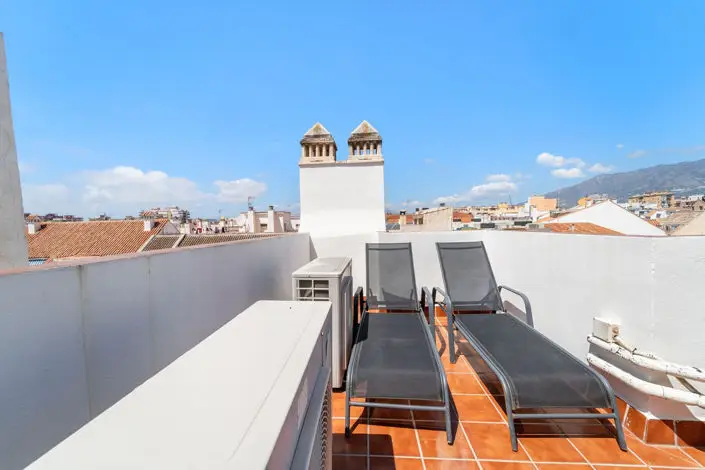 Atico 2 Dormitorios Terraza Privada Fuengirola Cerca Playa