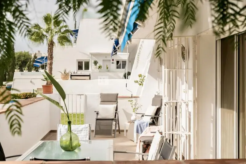 Apartamento 3 Dormitorios Nueva Andalucía Málaga