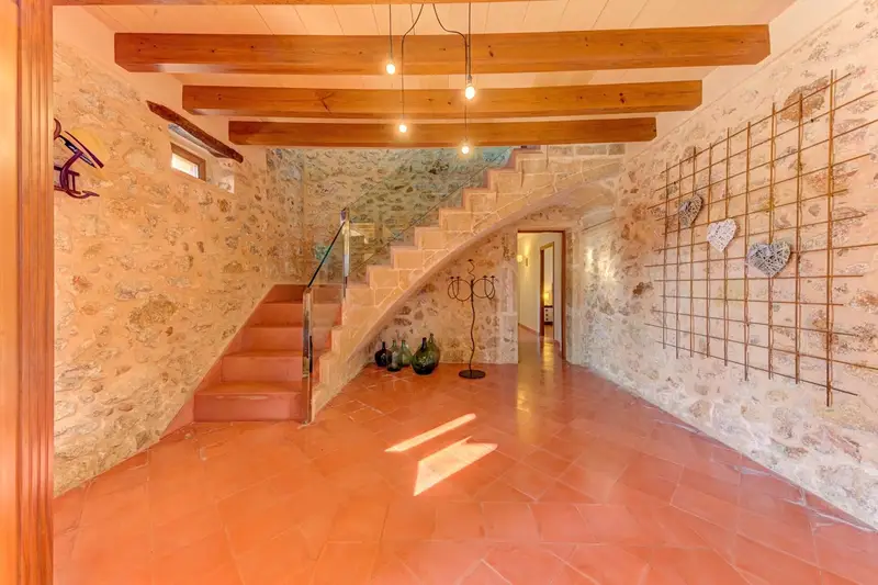 Chalet 4 Dormitorios Mallorca Alquiler Familia Piscina Cerca Pollensa
