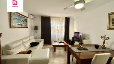 Piso en venta en Carrer de Santa Oliva, cerca de Carrer de la Creu Reial