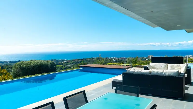 Villa en Venta Marbella 5 Dormitorios Piscina Privada Vistas al Mar