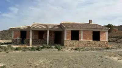 Chalet en Venta Cerca Castillo Xiquena 150m2 25Hectareas