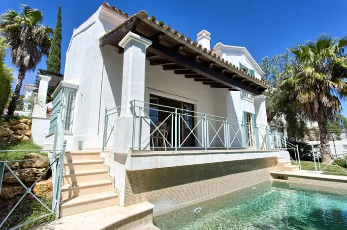 Villa en Venta 3 Dormitorios Moderna Cerca de La Cala Golf