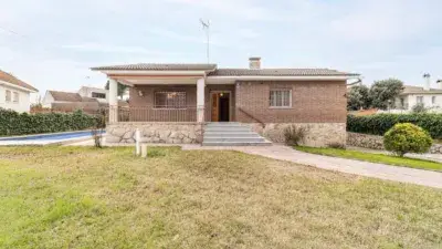 Chalet en venta en Calle de Borni