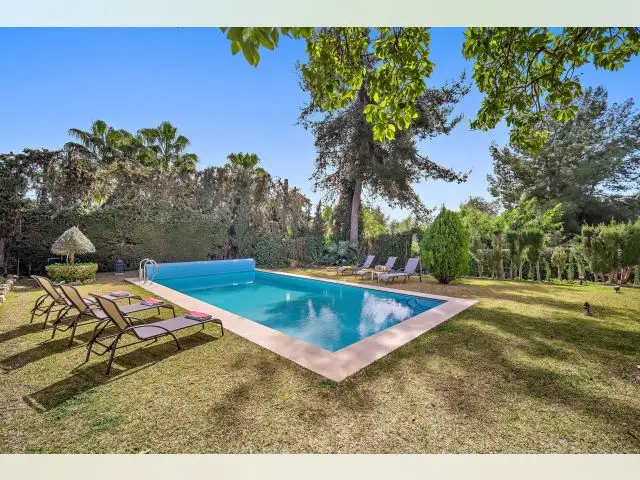 Villa de Lujo 5 Dormitorios Marbella Piscina Privada Vistas al Mar