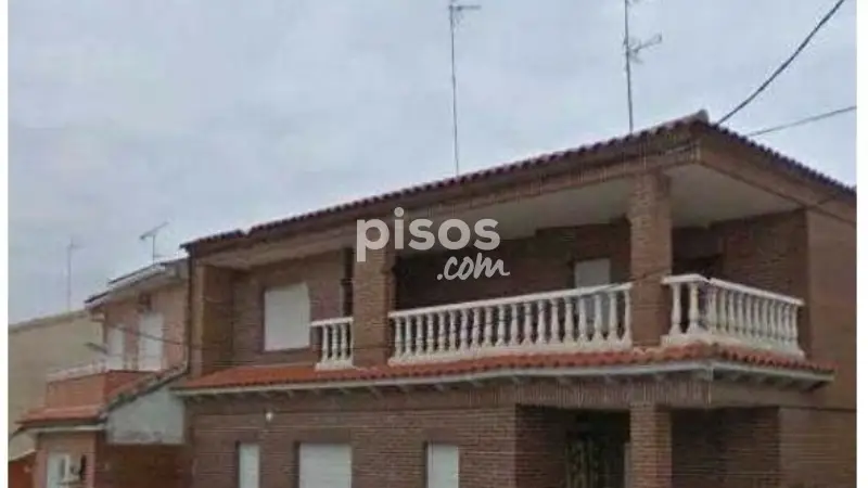 Casa en venta en Calle Clarroyo