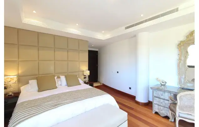 Apartamento en Primera Línea de Playa Marbella 2 Dormitorios