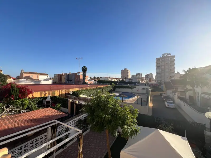 Chalet Adosado en Aguas Nuevas Torrevieja 4 Dorm 2 Baños