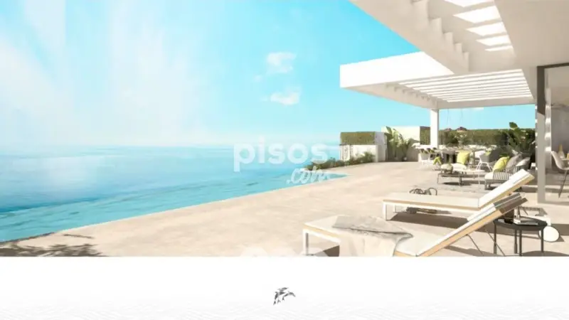 Villa de Lujo en Costa con Club de Playa Privado