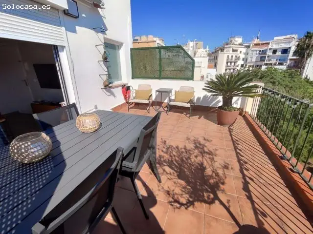 Sobreático Reformado en Sitges Centro Cerca de la Playa