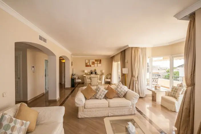 Atico 3 Dormitorios Elviria Lujo Cerca Playa