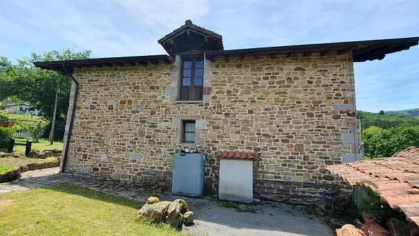 Casa de Piedra en Orozko 4 habitaciones 2 baños