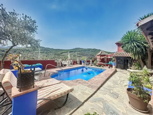 Finca 5 Dormitorios Monda Gran Potencial Alquiler