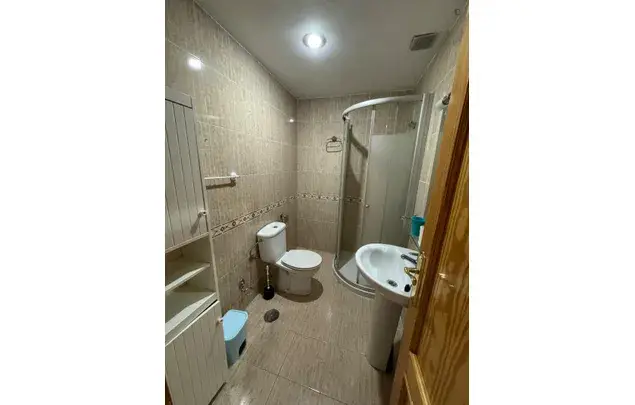Apartamento 3 Dormitorios Granada Amueblado Alquiler 3-24 Meses