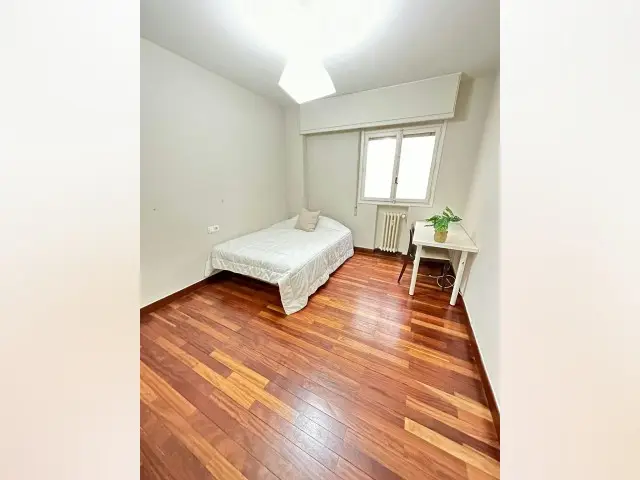 Habitacion en Pamplona para Estudiantes y Jovenes Profesionales