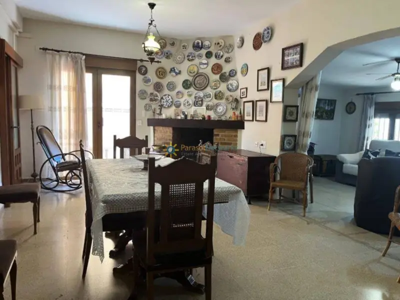 Chalet en Venta Ontinyent Amplio Terreno Piscina Barbacoa