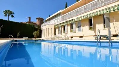 Chalet de Lujo en Venta en Albolote Cortijo del Aire