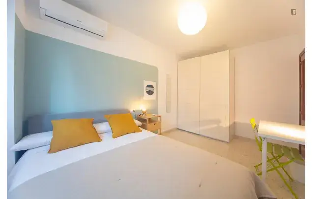 Alquiler Apartamento 4 Dormitorios Granada Estudiantes