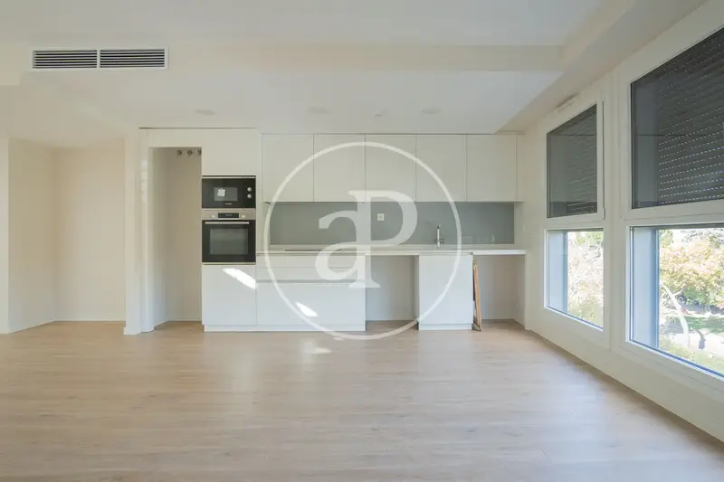 Atico Duplex Moderno en Arturo Soria con Terraza