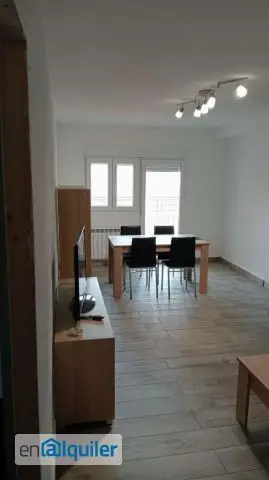 Alquiler piso estudiantes Cartuja 4 habitaciones terraza