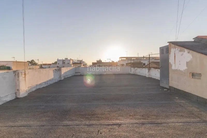 Casa en Venta en L'Alcudia 278m2 Seis Dormitorios Patio