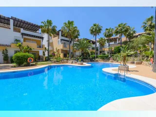Apartamento 2 Dormitorios Marbella Alquiler Playa Piscina