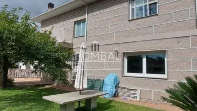 Casa en Venta San Cibrao Das Viñas 250m2 4 Habitaciones Garaje Terraza