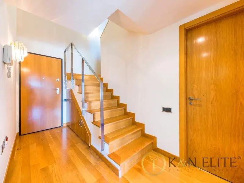 Venta Dúplex con garaje en Centro, Alicante - Ref: DÚP_529