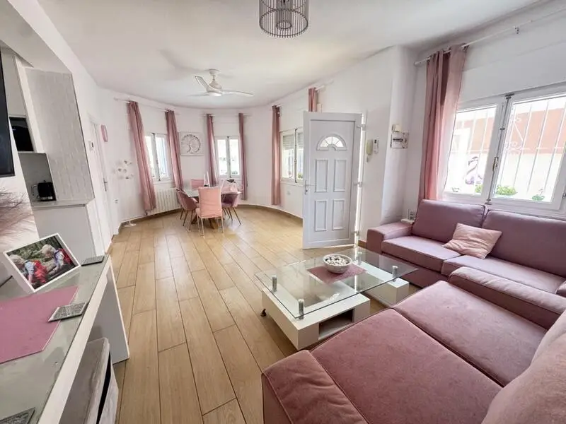 5 Cuarto Villa en venta
La Florida, Alicante