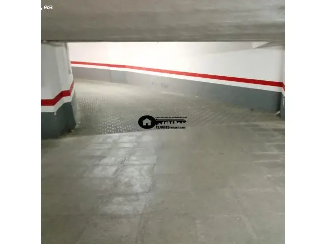 Plaza de Garaje en Alquiler - Zona Centro Carretas