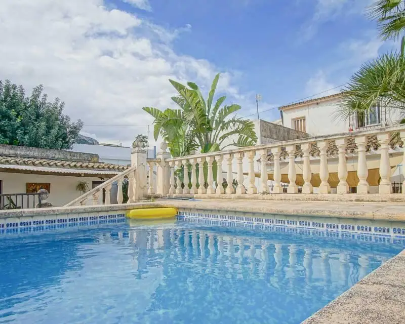 Villa Rustica en Denia con Vistas al Mar y Piscina