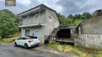 Casa en venta en Rúa Santa Uxia