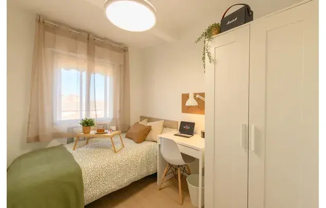 Habitaci
ón 76m
² Getafe Estancia M
ínimo 3 Meses