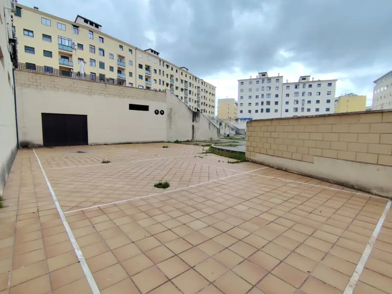 Venta Local Comercial con Terraza en Salamanca Plasencia